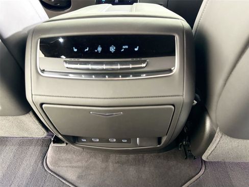 Used 2025 Cadillac Escalade ESV V w/ LPO, ONYX Package image 36