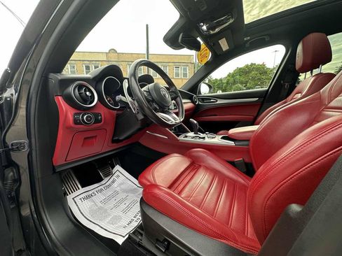 Used 2021 Alfa Romeo Stelvio Ti Sport AWD/4WD image 10