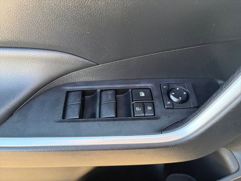 Used 2024 Toyota RAV4 LE AWD/4WD image 13