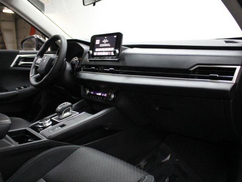 Used 2022 Mitsubishi Outlander ES image 21