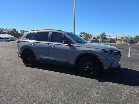 Certified 2024 Honda CR-V Sport image 2
