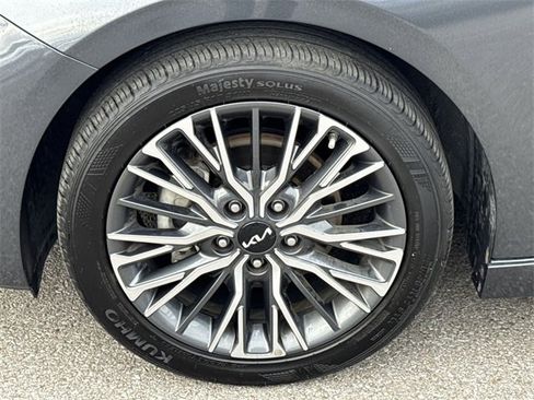 Used 2024 Kia Forte GT-Line w/ GT-Line Premium Package image 22