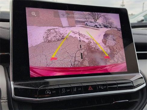 Certified 2024 Jeep Compass Limited image 14