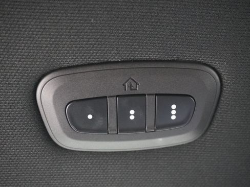 Used 2025 RAM 3500 Limited AWD/4WD image 30