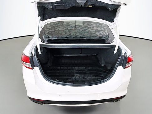 Used 2017 Ford Fusion Titanium image 16