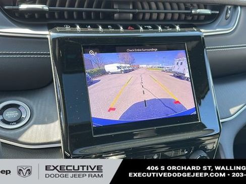 Used 2023 Jeep Grand Cherokee Altitude image 17