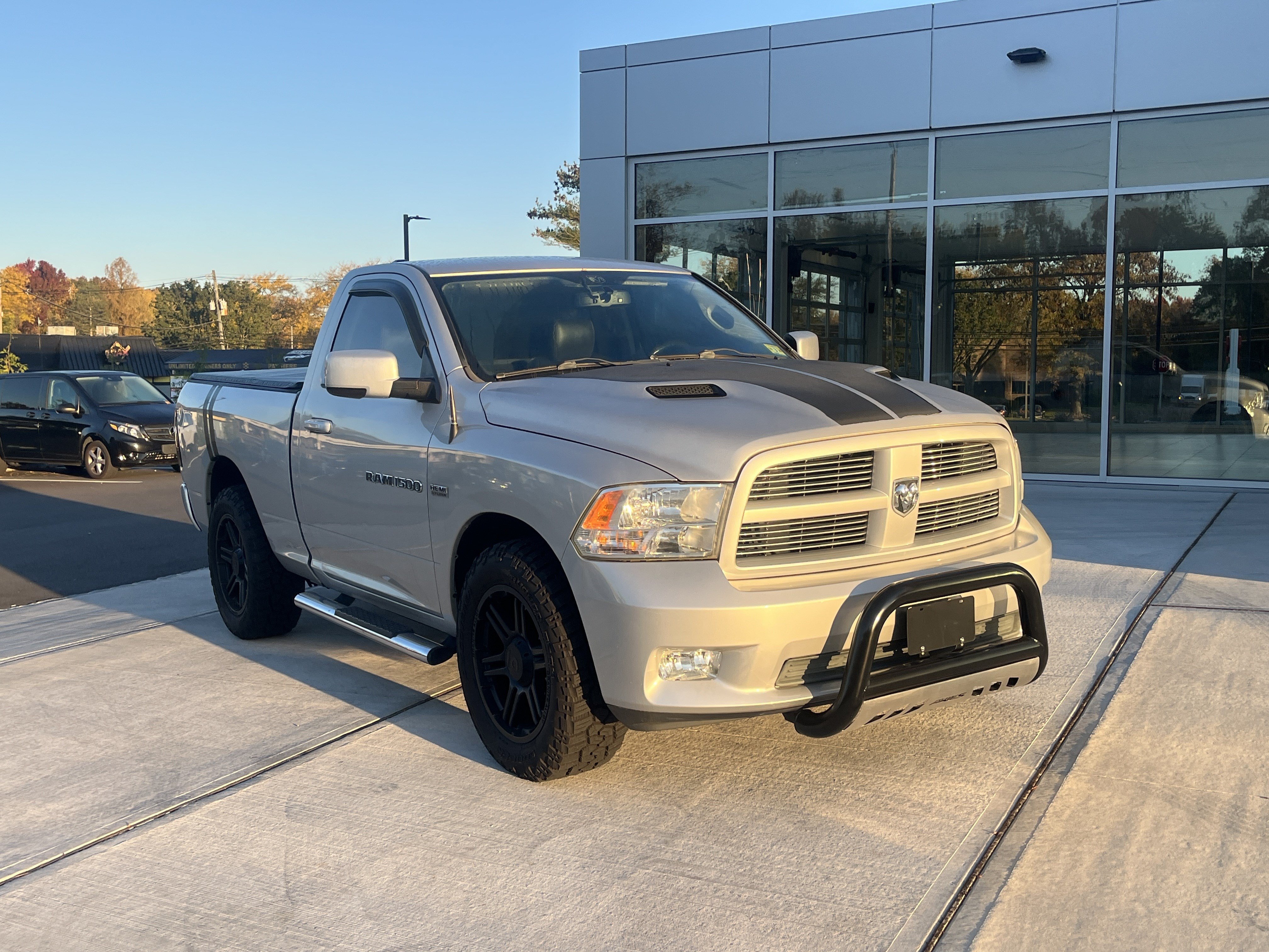 Used 2011 RAM 1500 Sport w/ Remote Start & Security Group AWD/4WD image 2
