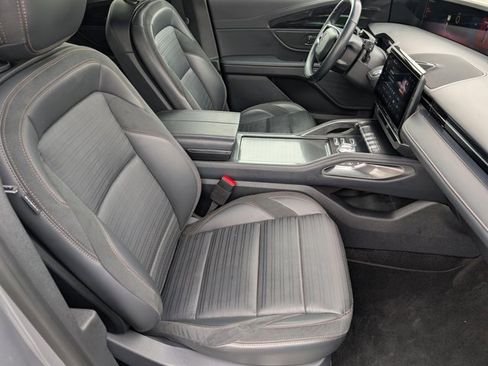 Used 2024 Lincoln Nautilus Reserve w/ Jet Appearance Package (87T) image 27