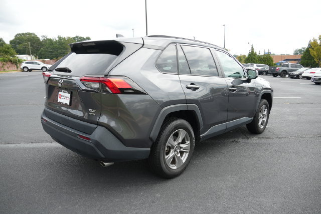 Used 2024 Toyota RAV4 XLE AWD/4WD image 8