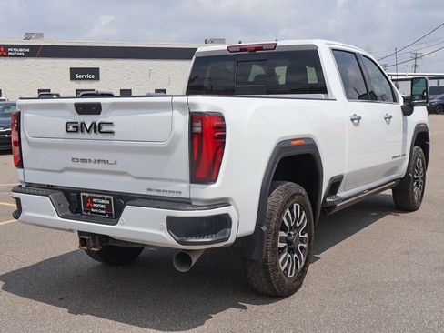 Used 2024 GMC Sierra 2500 Denali Ultimate w/ LPO, GMC Protection Package AWD/4WD image 12
