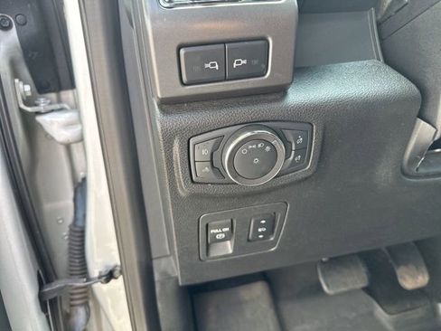 Used 2018 Ford F150 XLT w/ Equipment Group 302A Luxury AWD/4WD image 20