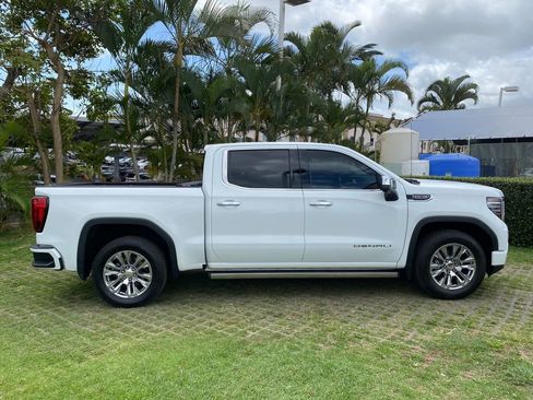 Used 2022 GMC Sierra 1500 Denali image 8