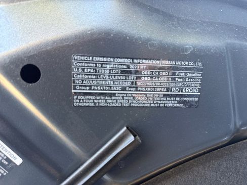 Used 2023 Nissan Rogue SV image 26