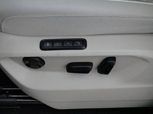Certified 2025 Volkswagen Atlas SEL Premium R-Line AWD/4WD image 20