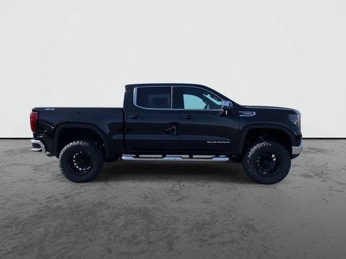 New 2026 GMC Sierra 1500 SLE w/ Preferred Package image 9