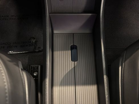 New 2026 Volvo EX30 Plus w/ Protection Package image 21