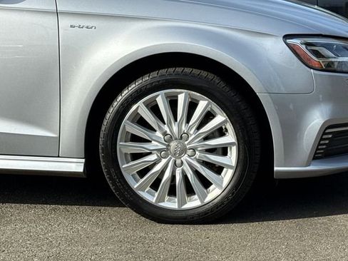 Used 2018 Audi A3 e-tron Premium Plus w/ Premium Plus Package image 9