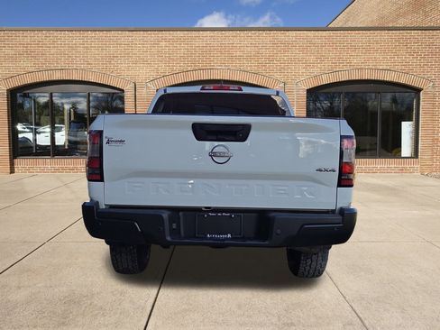 Used 2022 Nissan Frontier S w/ Technology Package image 4