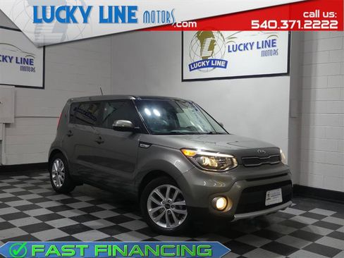 Used 2017 Kia Soul + w/ Primo Package image 1