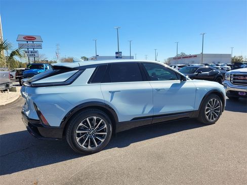 Used 2024 Cadillac Lyriq Sport image 14