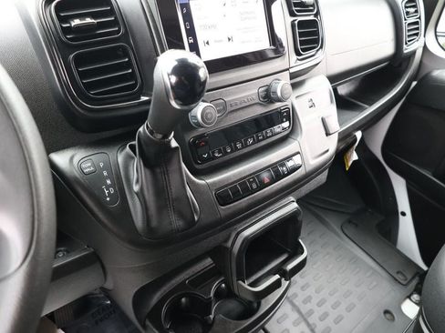 Used 2025 RAM ProMaster 2500 w/ Convenience Group FWD image 15