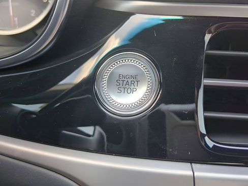 Used 2025 Genesis G70 2.5T w/ Sport Prestige Package image 29