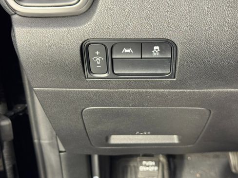 Used 2021 Kia Sorento S image 16