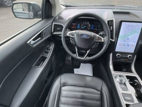Certified 2023 Ford Edge SEL w/ Convenience Package image 13