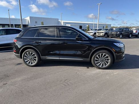 Used 2023 Lincoln Corsair Reserve w/ Equipment Group 202A image 3