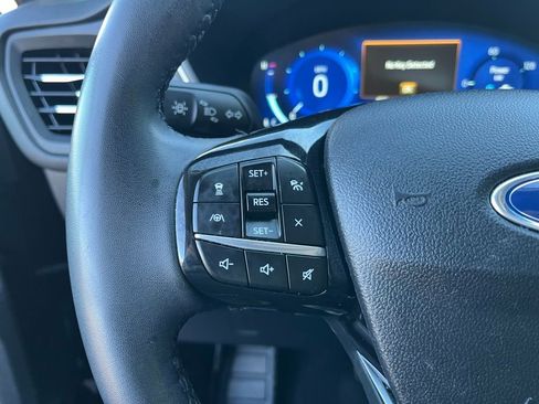 Used 2021 Ford Escape SEL w/ Technology Package image 29