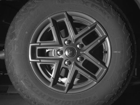 Used 2025 Jeep Wrangler Unlimited Sport AWD/4WD image 15