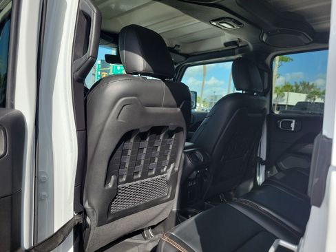 Used 2022 Jeep Gladiator Mojave w/ LED Lighting Group AWD/4WD image 14