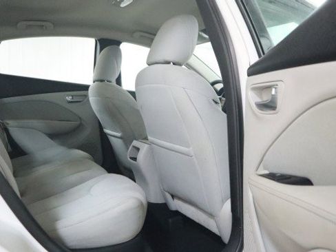 Used 2013 Dodge Dart SXT w/ Popular Equipment Group image 11