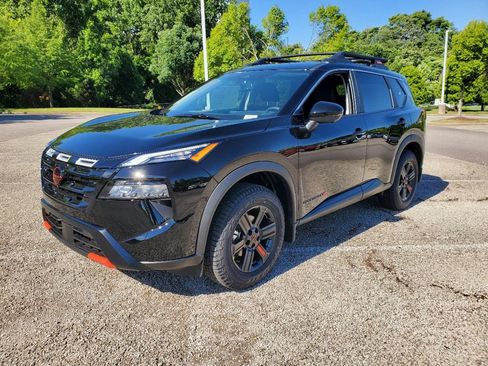 New 2026 Nissan Rogue SV w/ Rock Creek Premium Package AWD/4WD image 2