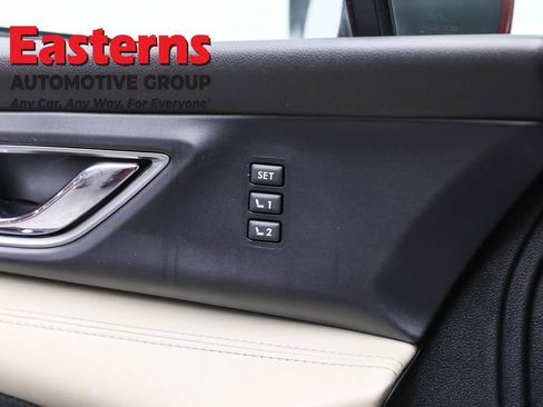 Used 2021 Subaru Ascent Limited image 21