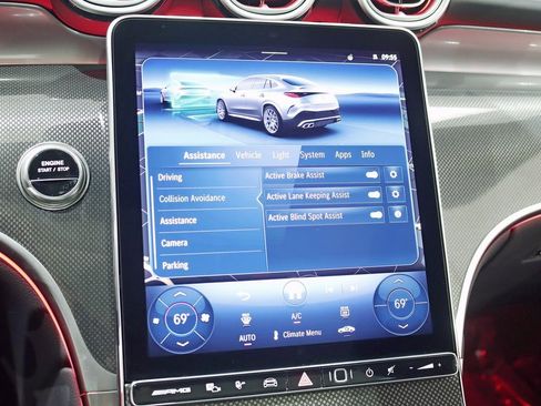 Used 2025 Mercedes-Benz GLC 63 AMG S image 25