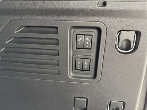 New 2026 GMC Acadia Denali w/ Super Cruise Package image 16