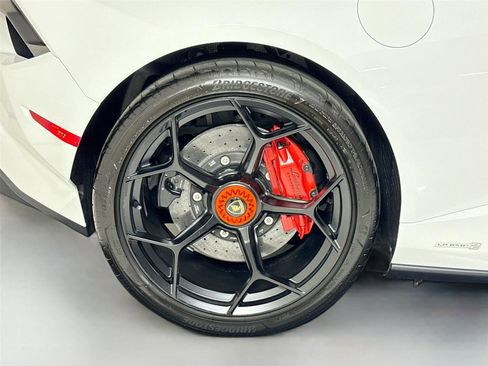 Used 2024 Lamborghini Huracan Tecnica image 36