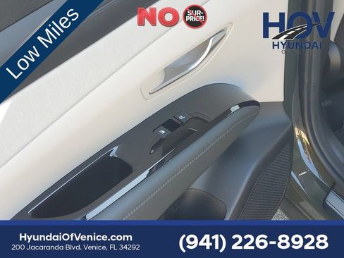 Used 2025 Hyundai Tucson Limited FWD image 16
