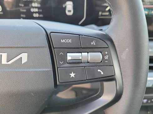 Used 2025 Kia K4 EX FWD image 17