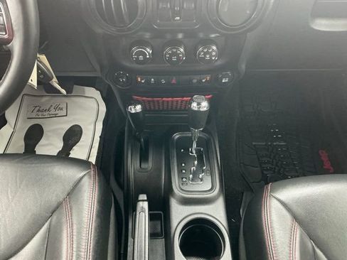 Used 2017 Jeep Wrangler Unlimited Rubicon image 27