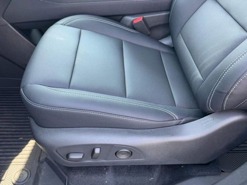 New 2026 Chevrolet Traverse LT w/ Driver Confidence Package image 9