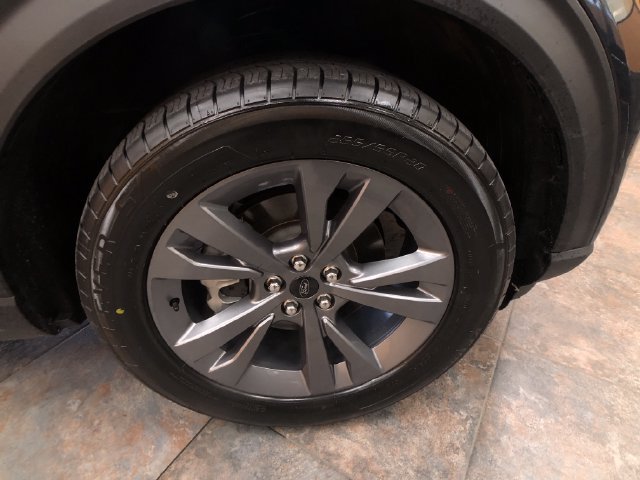 Certified 2024 Ford Explorer XLT w/ Equipment Group 202A AWD/4WD image 9