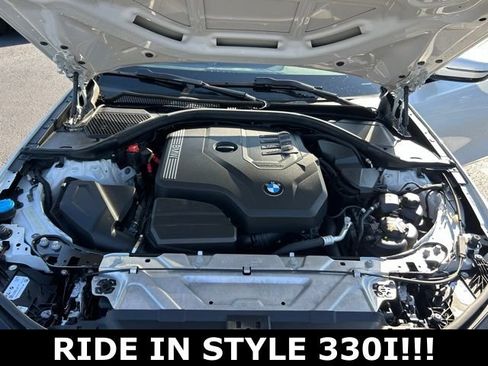 Used 2023 BMW 330i Sedan w/ Driving Assistance Package RWD image 11