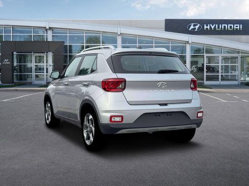 New 2026 Hyundai Venue SEL FWD image 5