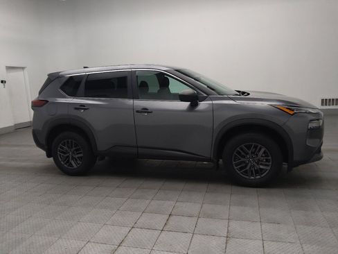 Used 2022 Nissan Rogue S FWD image 11