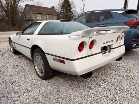 Used 1989 Chevrolet Corvette Coupe image 5