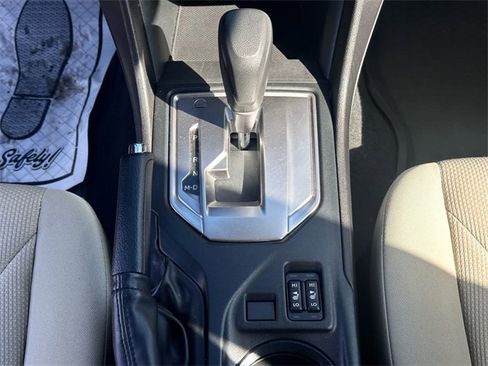 Used 2022 Subaru Impreza 2.0i Premium image 19