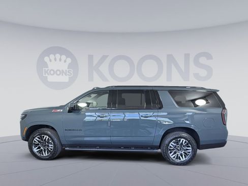 New 2026 Chevrolet Suburban Z71 AWD/4WD image 2