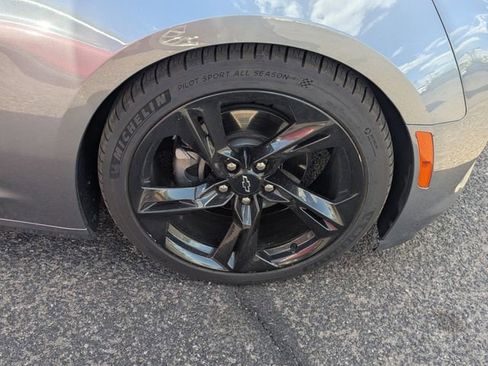 Used 2020 Chevrolet Camaro LT image 8